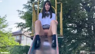 FC2PPV-4743971 Полное лицо стройной 22-летней красотки: первый съёмочный outdoor-возбуждение с раздвиганием